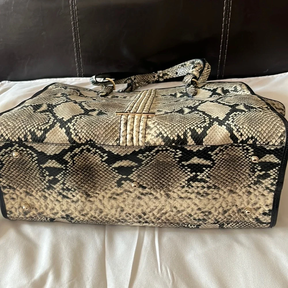 🖤BRAHMIN TIA CAVIAR FELIX🖤 - Picture 3 of 9